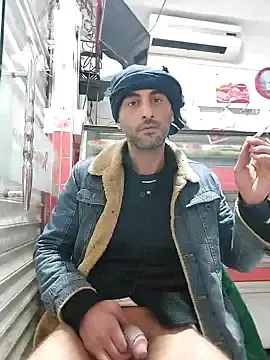 Stripchat Live Sex Cam of Mahdidido45