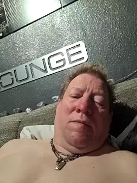 tomtom111111 from stripchat