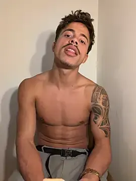 Stripchat Live Porn of AlexActive