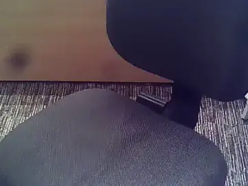 Stripchat Live Sex Cam of Gabriel_amor691