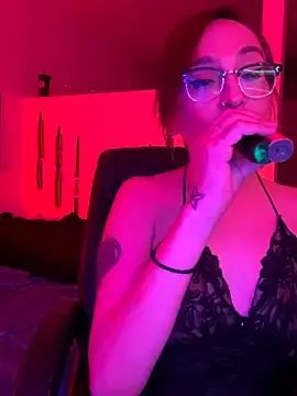Stripchat Live Sex Cam of MiniMonroe