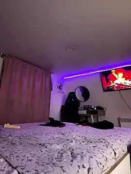 -MaybeBaby- from stripchat