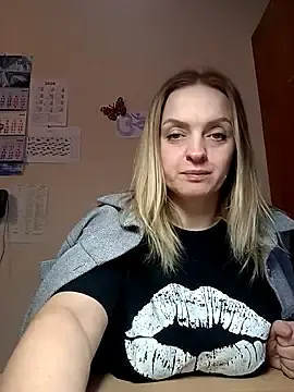 Stripchat Free Live Porn of Ami_Foxy