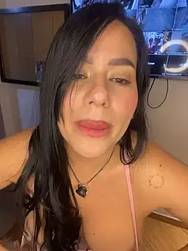 Stripchat Adult Webcam of Miah_gomez_