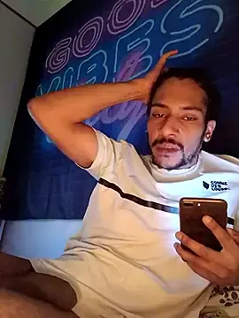 Stripchat Adult Webcams of Mikaaa97