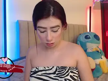 Stripchat Sex Cam of Your_rosalie