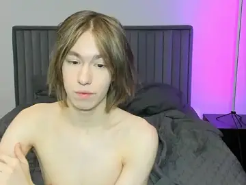 Stripchat Best Webcam of kr1sfemboy