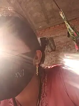 Stripchat Nude Webcam of Cute-Bandna