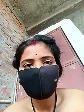 Stripchat Nude Webcam of Cute-Bandna