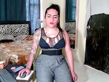 Sashaferrari2000 from stripchat