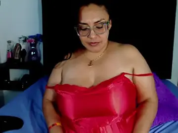 Stripchat Adult Webcams of Scarlet_Ray_