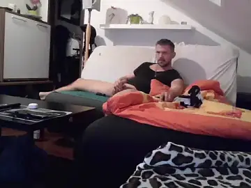 Stripchat Sex Cam of Cambitchboy