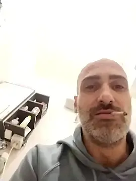 Stripchat Watch Live Sex Cams of Bohhhhrm