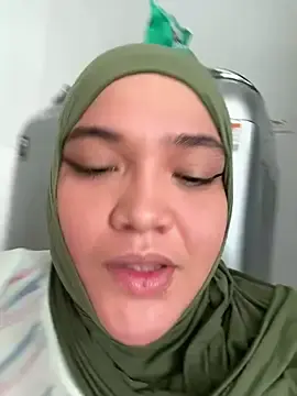 Stripchat Adult Webcams of sweetmuslim01