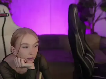 Magnetic_Mia_ from stripchat