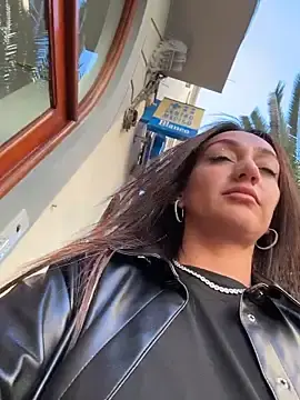 Stripchat Sex Cam of Ninabigtitied