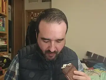 Stripchat Live Sex Cam of curiosillo83