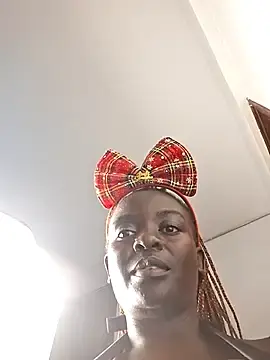 bustytemptress1 from stripchat