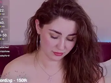 KiraBarlows from stripchat