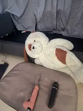 MerlyG from stripchat