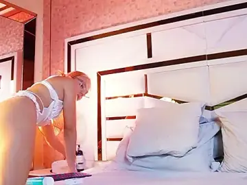 Stripchat Adult Video Chat of ambar_rosse25