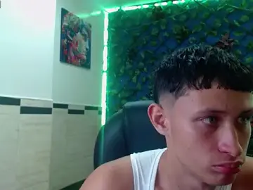 Stripchat Adult Video Chat of Garuo_18