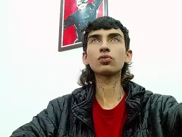 Stripchat Live Porn of ttimy_x_boy