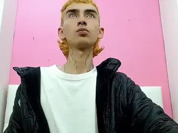 Stripchat Adult Video Chat of ttimy_x_boy