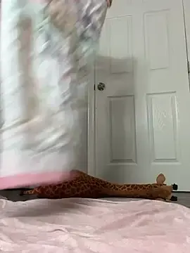 Stripchat Sex Cam of badbaby187