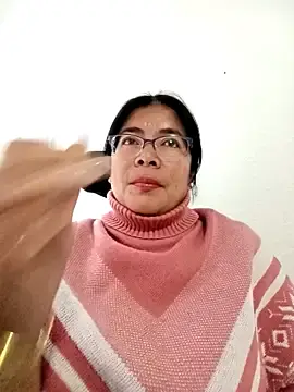 Stripchat Adult Webcams of __valentina18