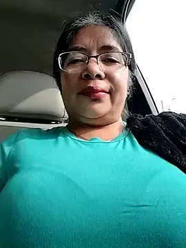 Stripchat Adult Webcams of __valentina18