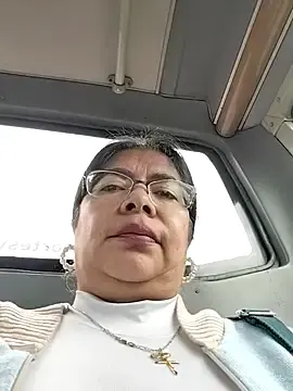 Stripchat Sex Cam of __valentina18