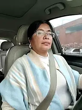 Stripchat Free Porn Cam of __valentina18