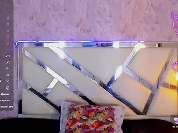 Stripchat Free Porn Cam of dominic_thailor