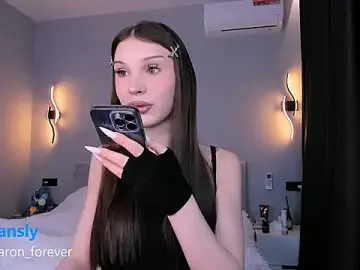 Stripchat Free Live Porn of sharon_forever