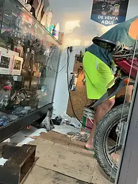 Stripchat Free Live Porn of Paul22cm-