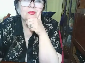 VeronicaGold511 from stripchat