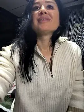 Stripchat Best Webcam of KikiXRed