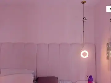 Stripchat Free Live Porn of riri_candy