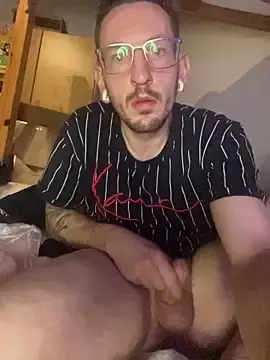 Stripchat Sex Cam of FrizzlFuck