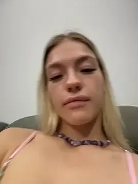 Stripchat Watch Live Sex Cams of -Sexy_Barbie-