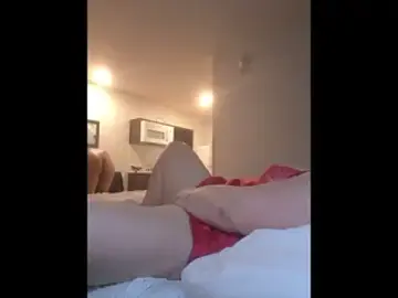 Stripchat Free Porn Cam of MrandMrs_Reigns