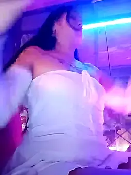 Stripchat Free Porn Cam of LunaHot_777