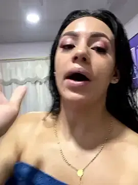 Stripchat Free Live Porn of Marianahb-e