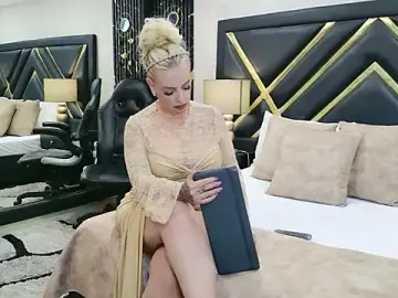 Stripchat Live Sex Cam of SophieWinsloow