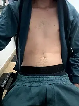 Stripchat Free Porn Cam of shazam_billy77