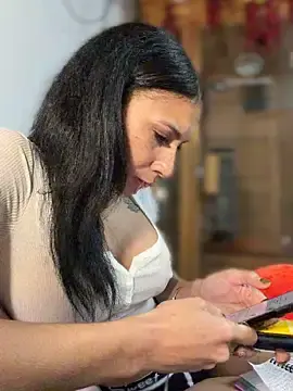 Stripchat Sex Cam of FerrariFrench