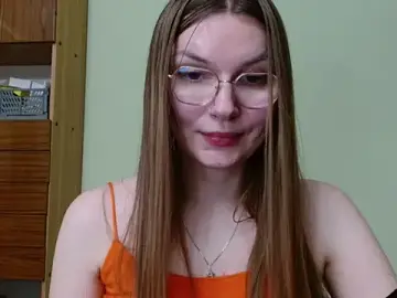 Stripchat Free Porn Cam of LooveELLYx