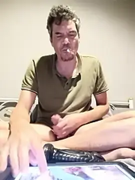 Stripchat Adult Webcams of twitshe