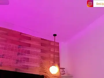 Stripchat Sex Cam of Emily_brown04